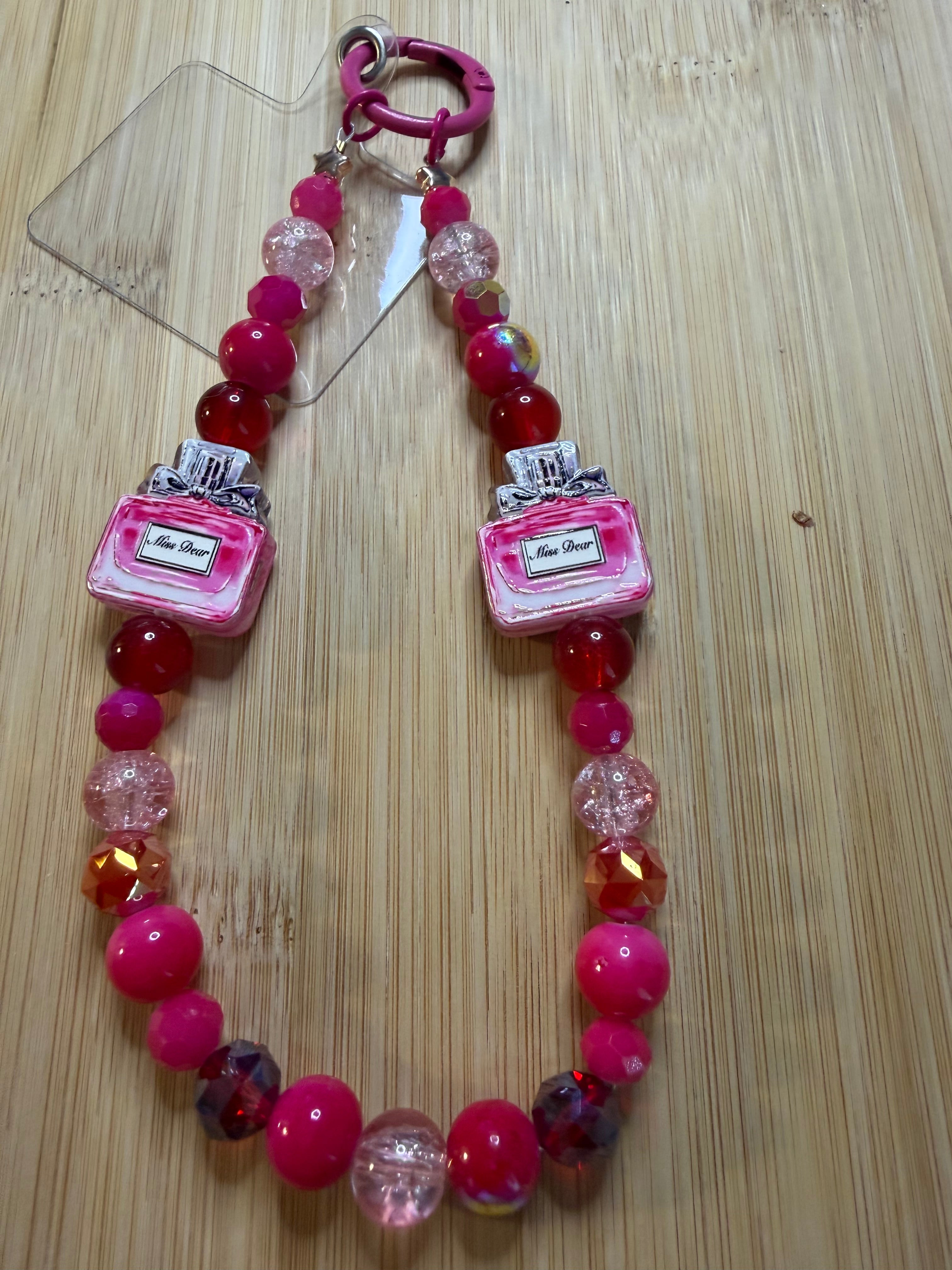 💖 Bijou de téléphone « Miss Élégance »