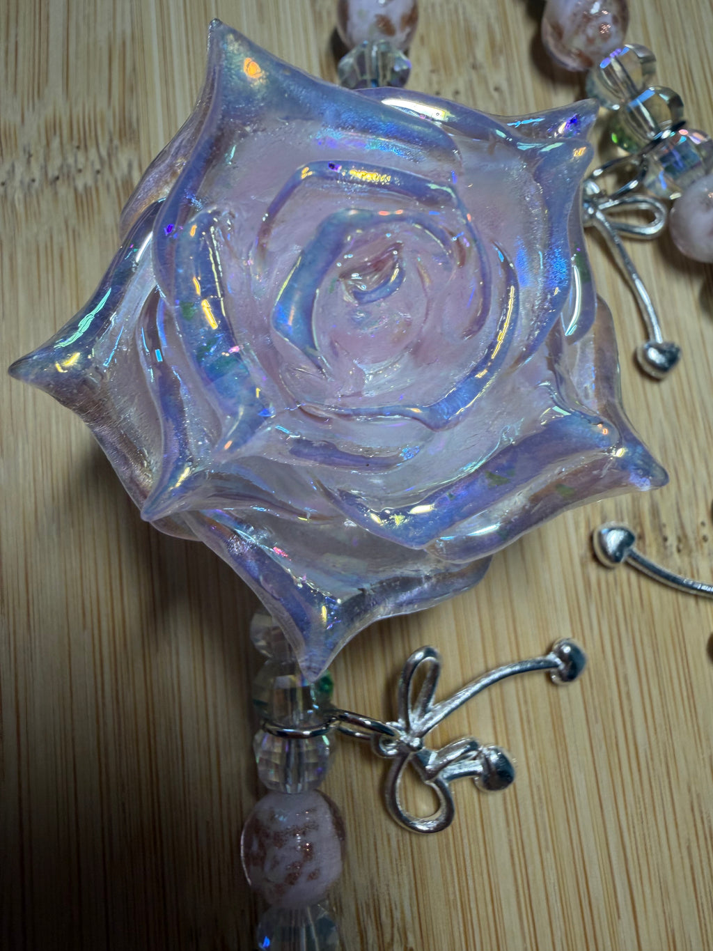 🌹 Bijou de téléphone « Rose Lunaire » 🌹