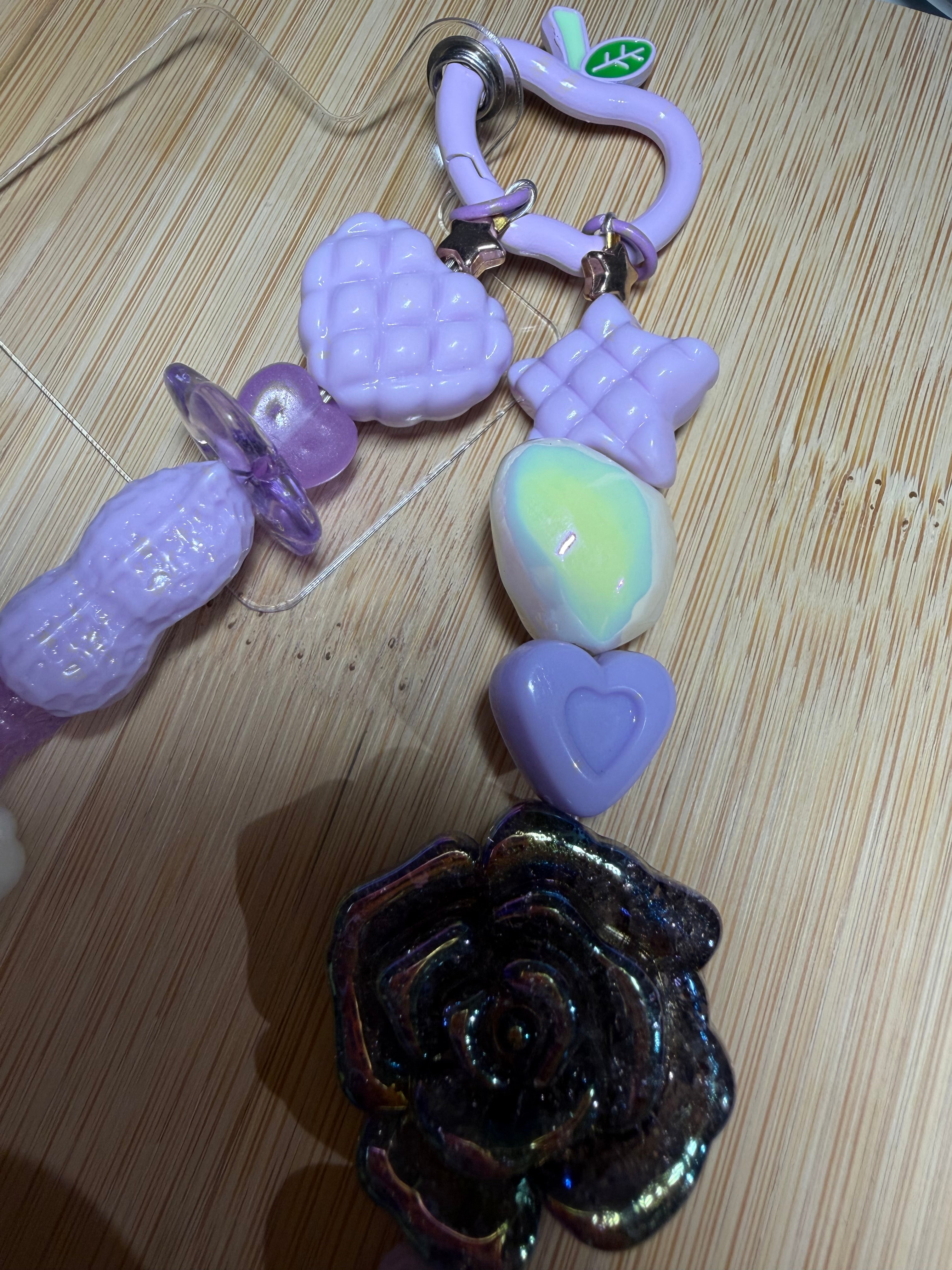 💜 Bijou de téléphone – Collection Perles Acryliques 💜