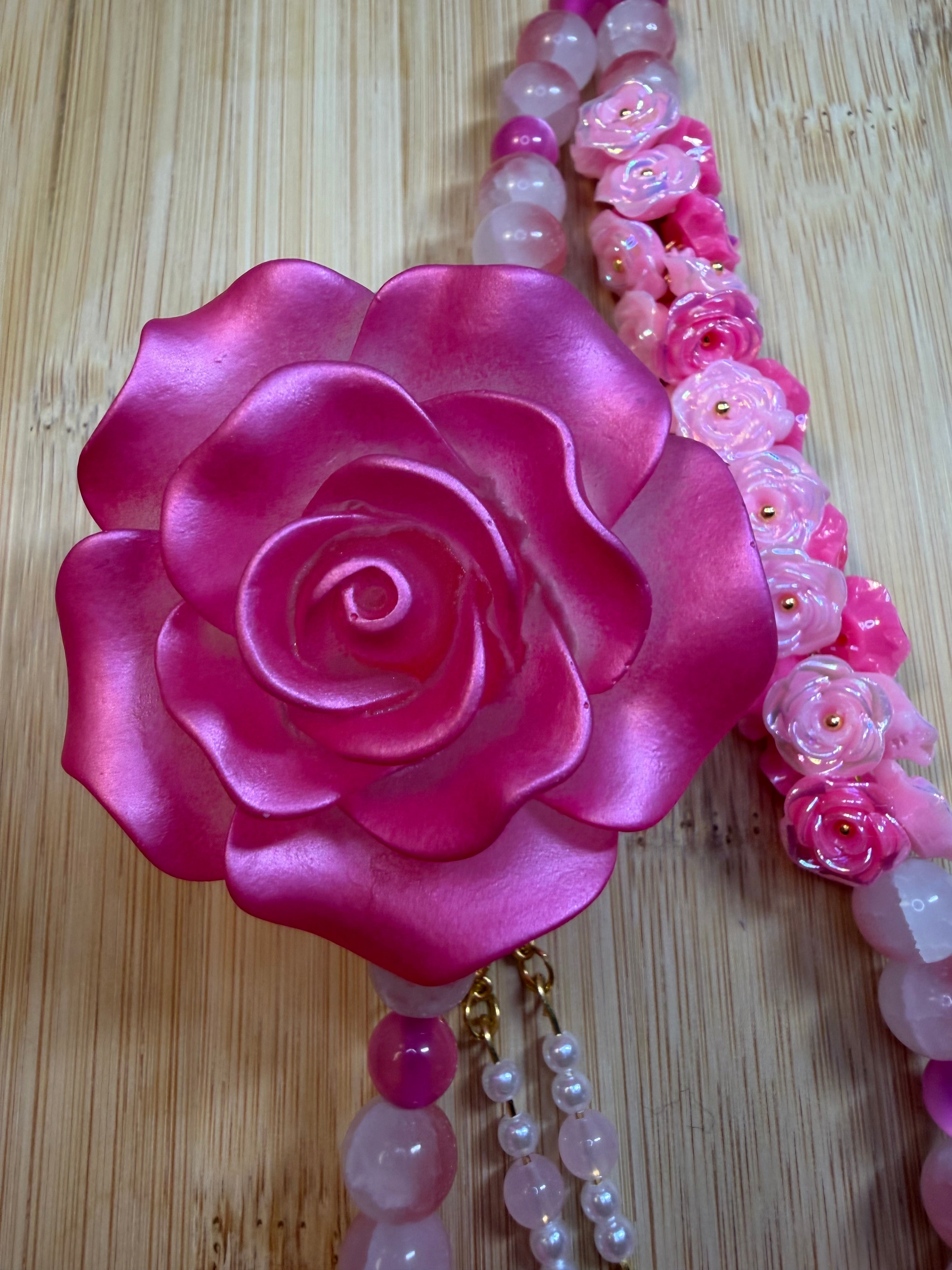 🌹 Bijou de téléphone personnalisé – Rose Éternelle